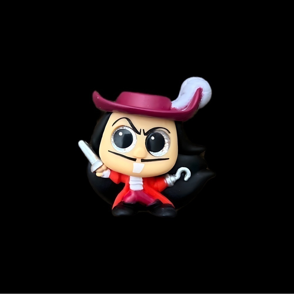 Disney Doorables: Series 6 Figurine – Peter Pan – Captain Hook
